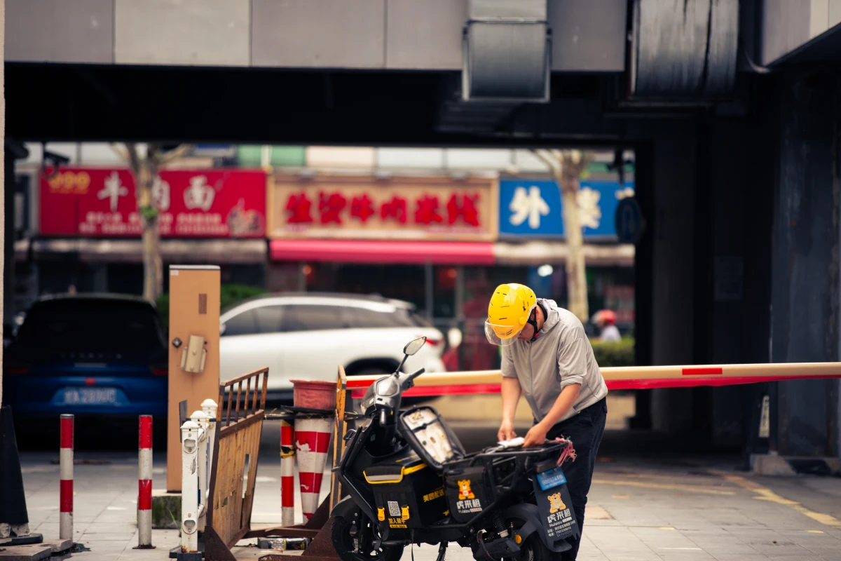 劳动者和他的战马